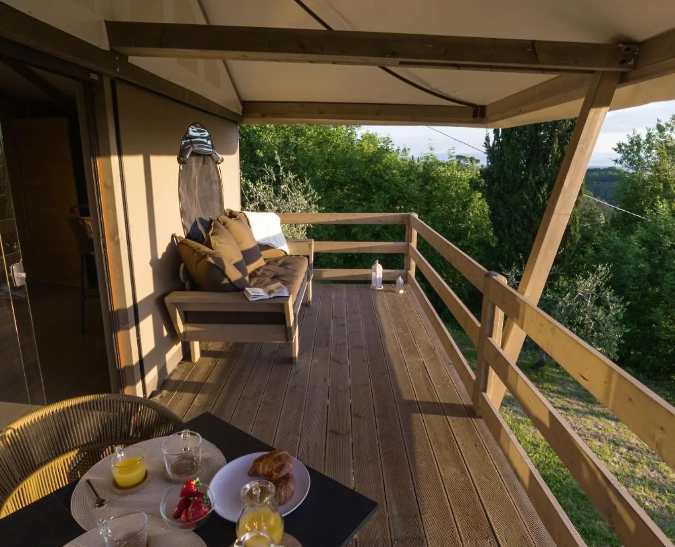 Luxury tent Glamping Le Querce Hotel San Gervasio Italy